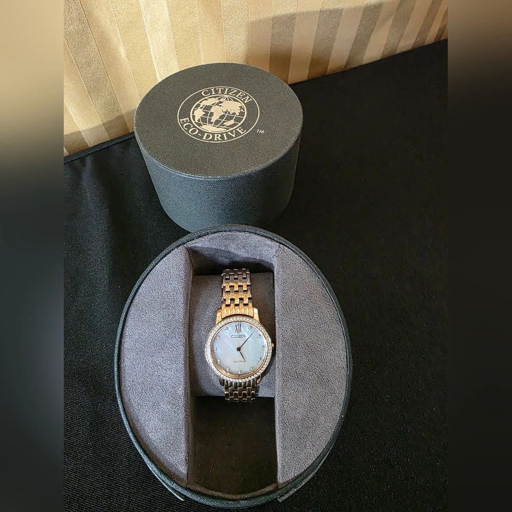 Citizen Ladies Eco Drive Strawberry Gold Watch EUC - Picture 6 of 16